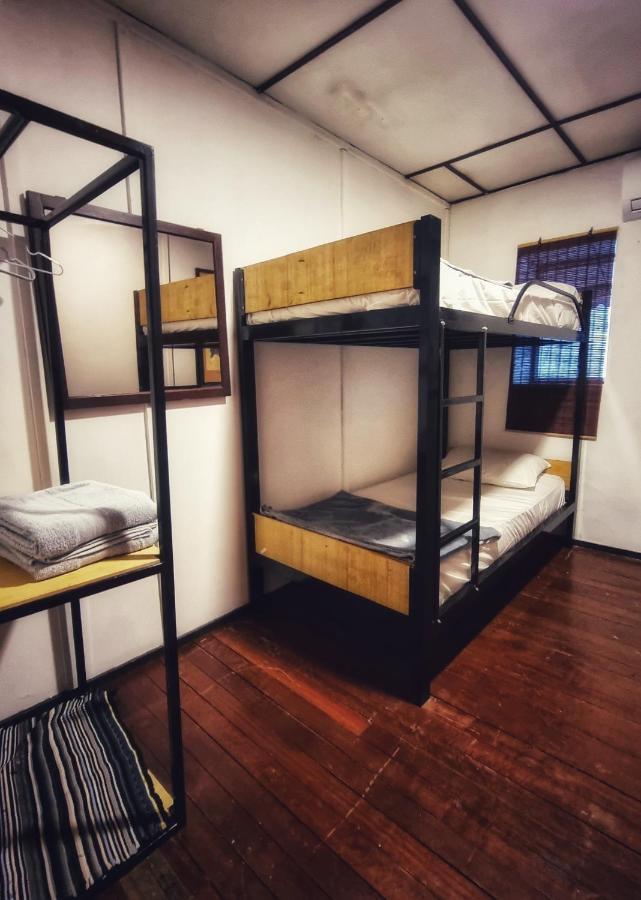 Treehouse Hostel كوشنج المظهر الخارجي الصورة